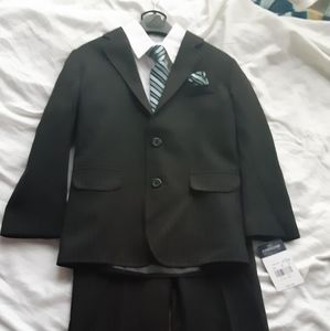 Boys Arrow Suit sz 7 New with Tags